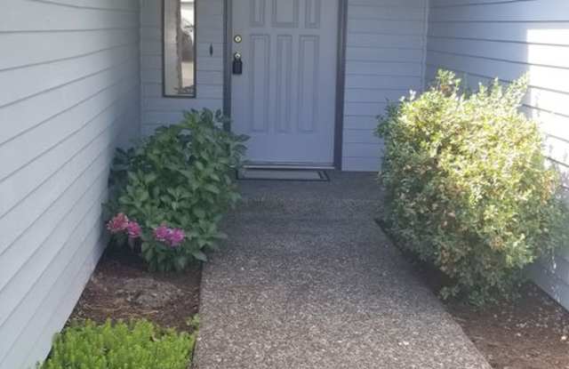 3 BEDROOM CLOSE TO TIGARD HIGH SCHOOL Gallery 4