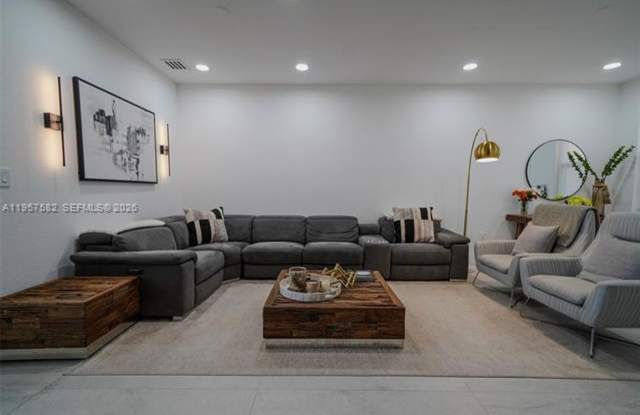 12542 SW 126th Ave th 12542 MIAMI, FL 33186 photos photos