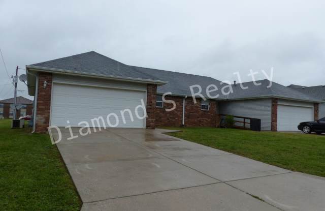 Spacious 2 Bedroom Duplex in Nixa! photos photos