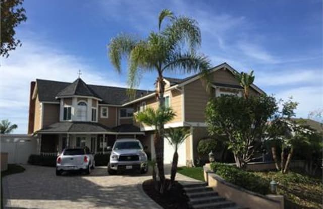 605 Calle Fierros - 605 Calle Fierros, San Clemente, CA 92673