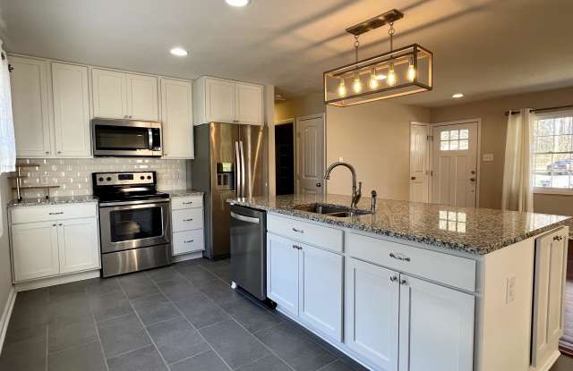3633 Densmore Drive Gallery 4
