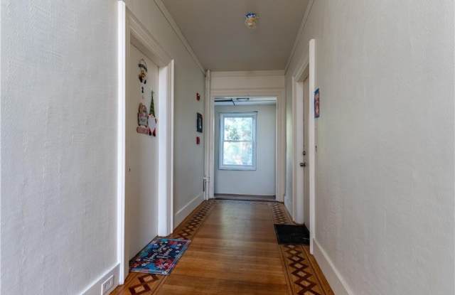 93 Warren Avenue Gallery 3