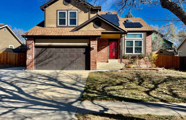 Beautifully Renovated Home Near Meadow Lake Park Gallery 1