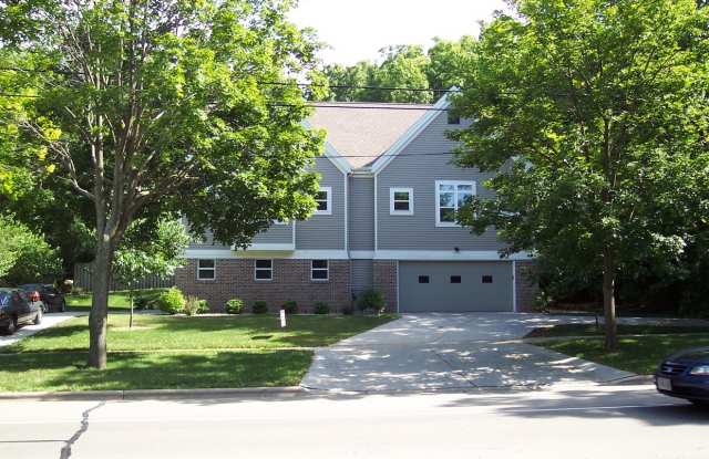 Spacious 4 bedroom, 3.5 bathroom duplex in desired location near Hilldale Mall photos photos