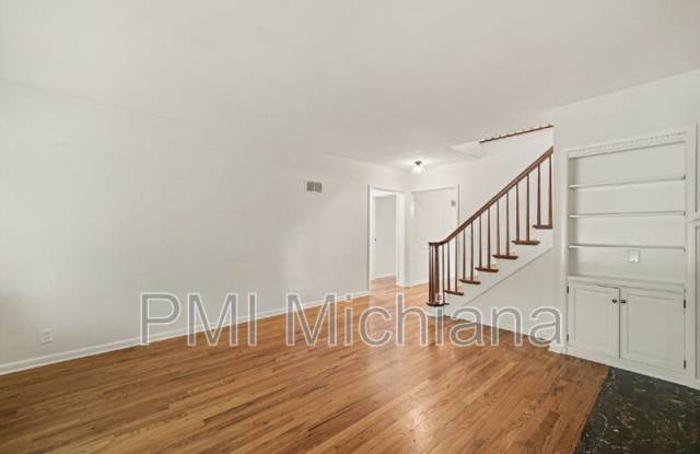 510 East Pokagon Street Gallery 3