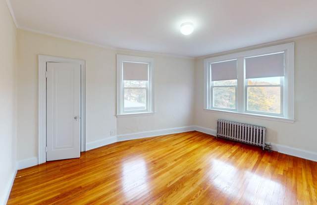 Huge, sunny 1 bed on the Green Line! photos photos