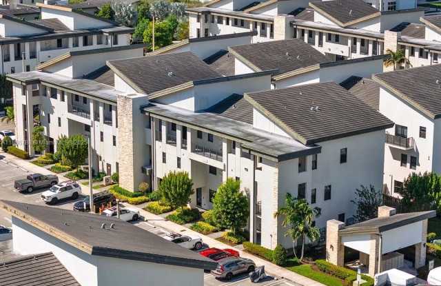 10449 NW 82nd St photos photos