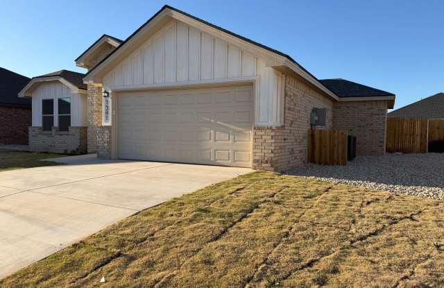 HALF OFF the 1st month with 15 month lease!!!– Move-In Ready with Appliances Included photos photos