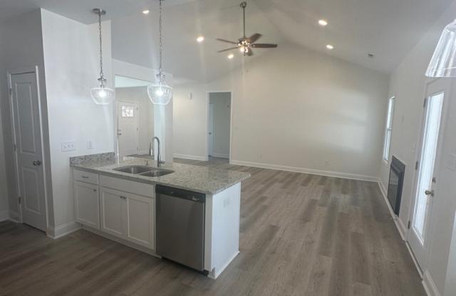 645 Glensford Drive Gallery 3