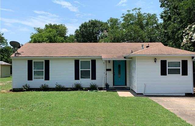 630 W 5th Street - 630 West 5th Street, Lancaster, TX 75146