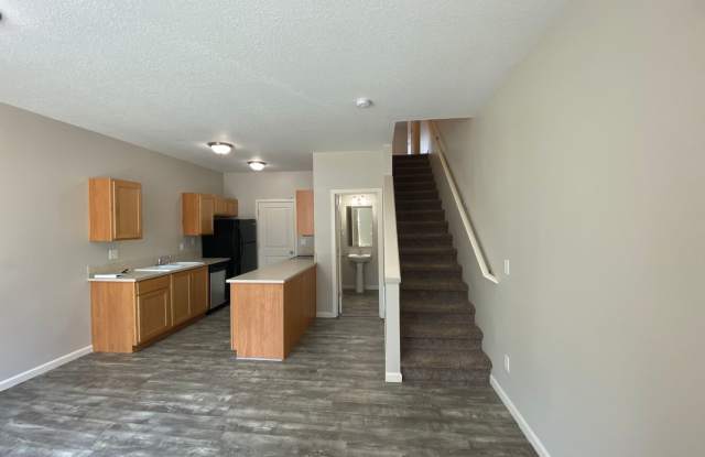 Beaverton Townhome + 1 car Garage - 2 Bedrooms 2.5 Baths, 1,035 Sq. Ft. Gallery 4