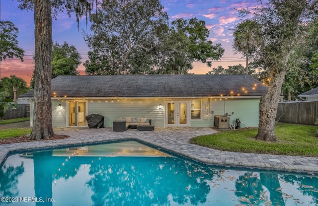 2000 PENMAN Road - 2000 Penman Road, Neptune Beach, FL 32266