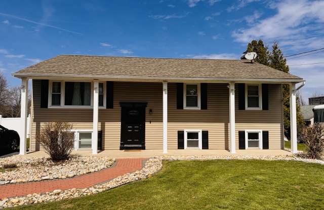 2 Evergreen Lane photos photos