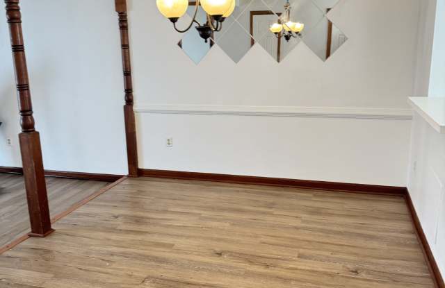 811 Christa Court - 1 Gallery 3