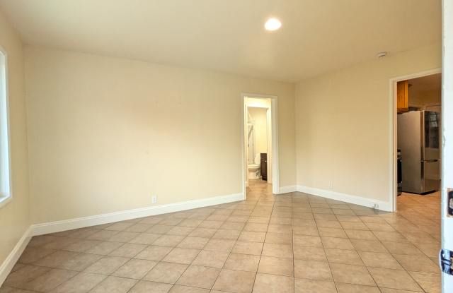 1095 N 4th St Unit 2 Gallery 3