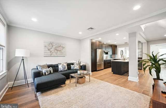 1725 34TH STREET NW Gallery 2