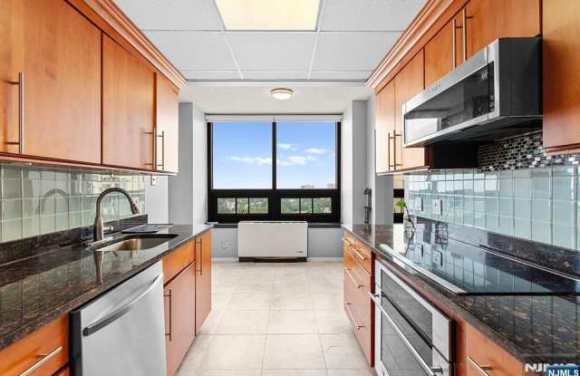 800 Palisade Avenue 2007 photos photos 800 Palisade Avenue 2007 photos photos