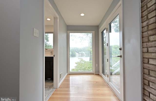 3621 STANFORD CIRCLE Gallery 4