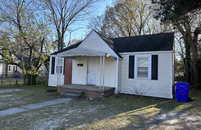 305 S Ash St - 305 South Ash Street, Greenville, NC 27858