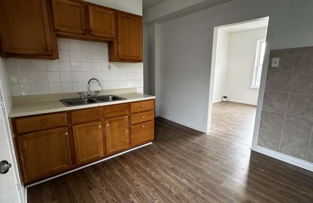 3850 W Hirsch st 2 photos photos