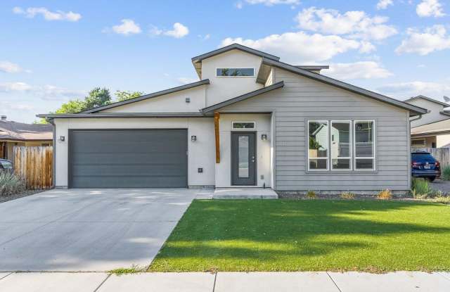 3 bed, 3 bath townhome will be ready in May for you photos photos