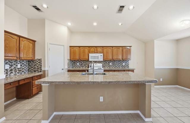 Immaculate Home Ready For Immediate Move In Gallery 4