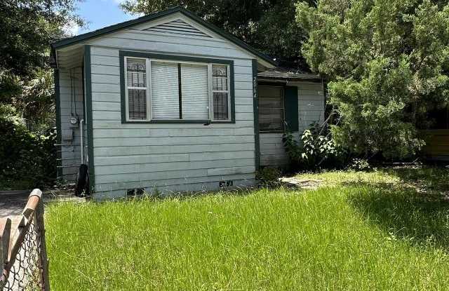 2064 West 18th Street - 2064 West 18th Street, Jacksonville, FL 32209