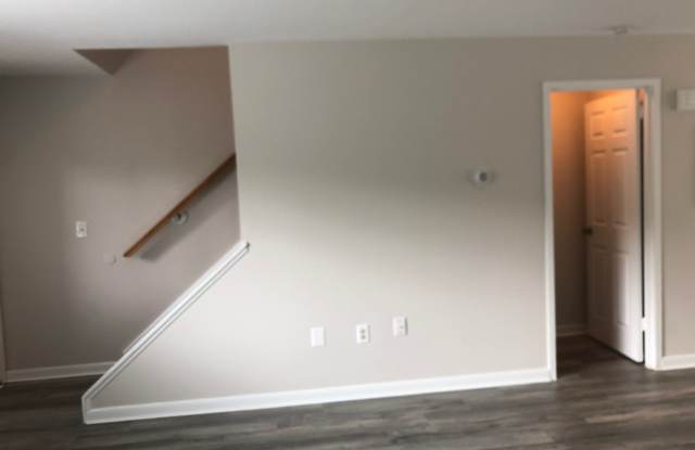 Two Bedroom Townhouse - 21 Mountain View Terrace, Winsted, CT 06098 Two Bedroom Townhouse - 21 Mountain View Terrace, Winsted, CT 06098