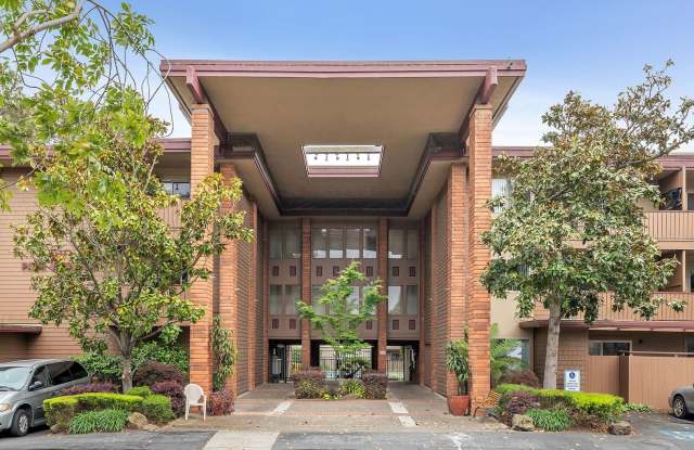 1311 WEBSTER ST. #E101 - 2 bedroom | 1 bath | Condo - 1311 Webster Street, Alameda, CA 94501