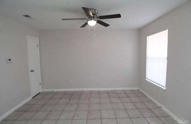 1455 Acorn Ln Gallery 4