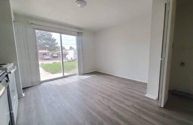 1965 Akron St Gallery 4