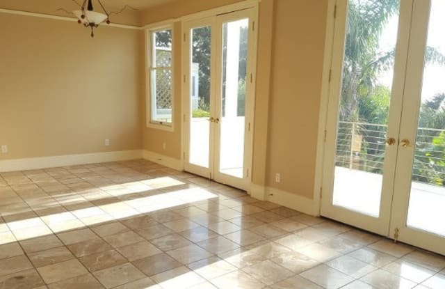 377 Laidley Street - 377 Laidley Street, San Francisco, CA 94131