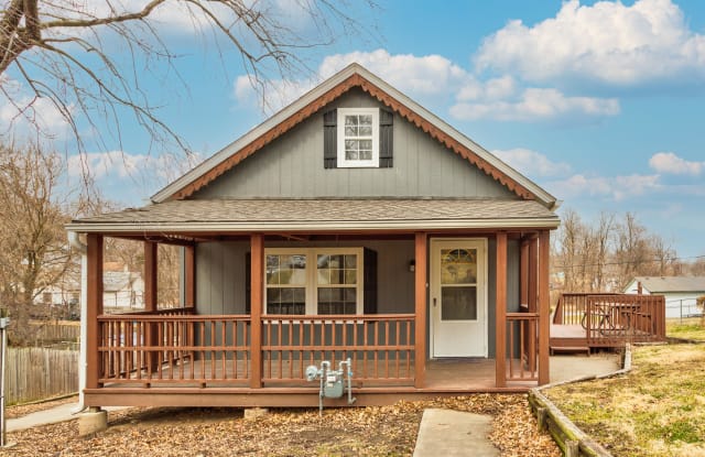 1112 Quincy photos photos