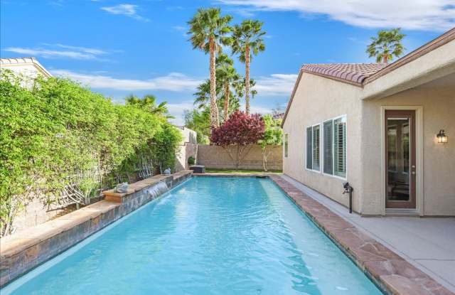 Rental Home with Large Pool photos photos