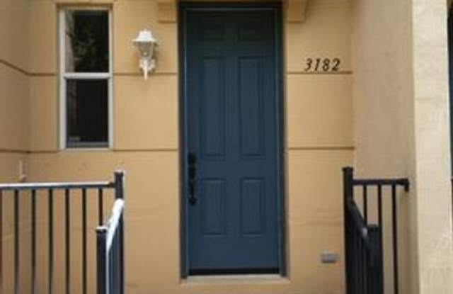 3182 N North Greenleaf Circle Gallery 2