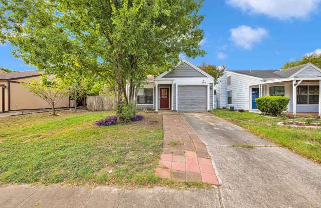 Cozy rental home in NW side of San Antonio for rent! - 9910 Village Briar, San Antonio, TX 78250