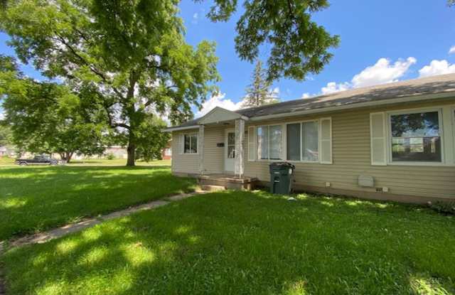 215 Western Ave photos photos