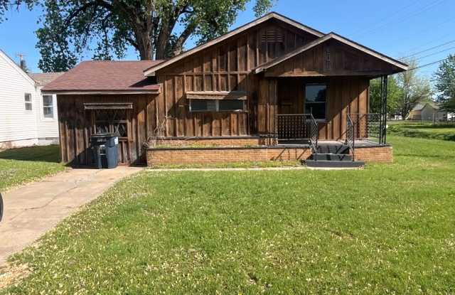230 E Hickory photos photos