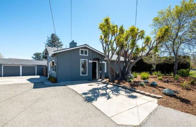 BRIGHT, OPEN LAYOUT SUNNYVALE HOME || photos photos