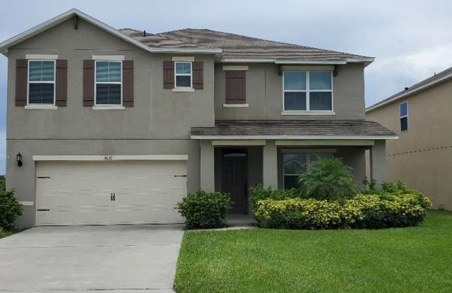 Gorgeous Waterfront 5/3 in Clermont ***MOVE-IN SPECIAL/$500 OFF*** - 3637 Maidencain Street, Four Corners, FL 34714