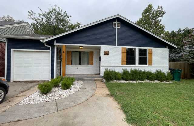 4 Bedroom main house 2 bedroom guest house photos photos