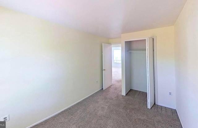 3699 KEMPSFORD FIELD PLACE Gallery 3
