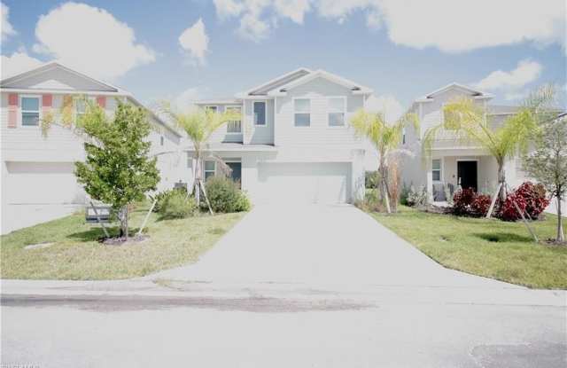 19619 Fairhill Ct Gallery 3