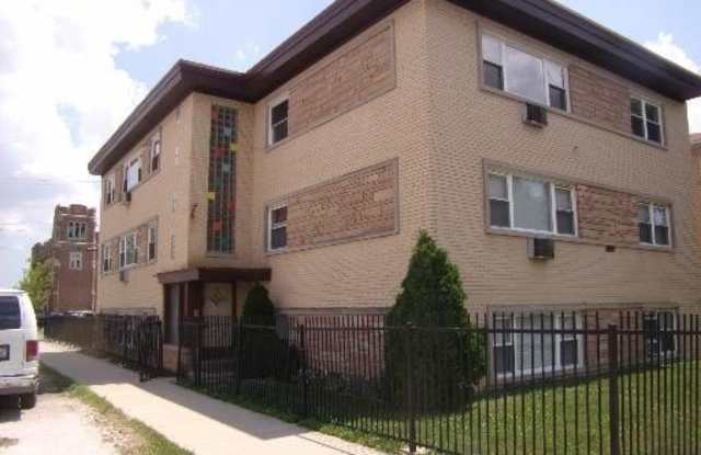 3057 N NARRAGANSETT Avenue photos photos
