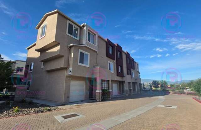 3010 Sterling Ridge Circle Gallery 2