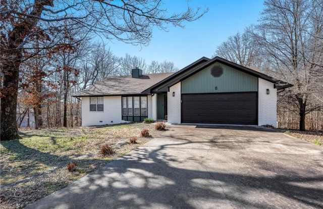 6 Hursley  LN photos photos