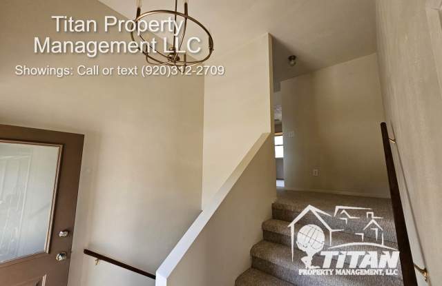 1546 Manitowoc Road - 2 photos photos