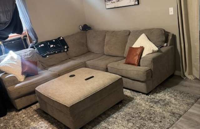 2 bed/1 bath Northside home Gallery 4