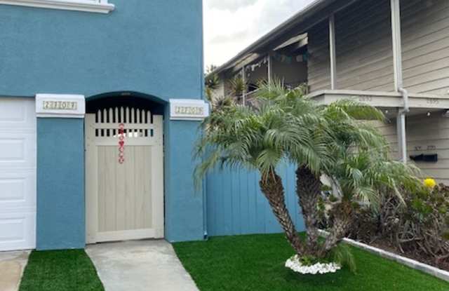2709 Bayshore 2 story unit for rent - 2709 Bayshore Avenue, Ventura, CA 93001