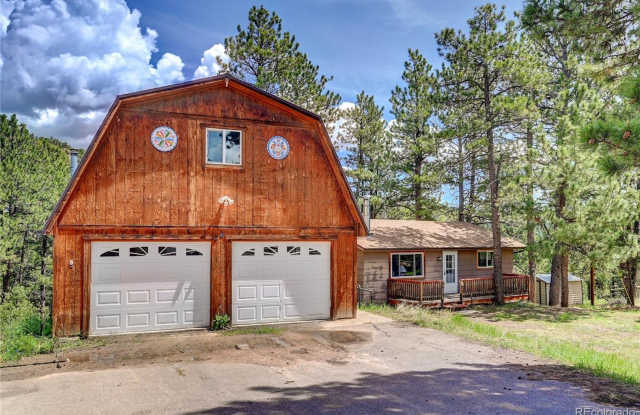 12 minutes from downtown Bailey on a large wooded, private lot Gallery 3